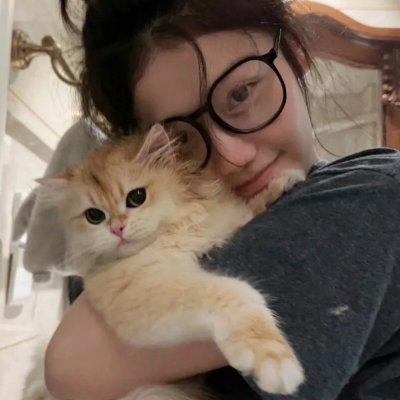 一抹丹砂映清辉